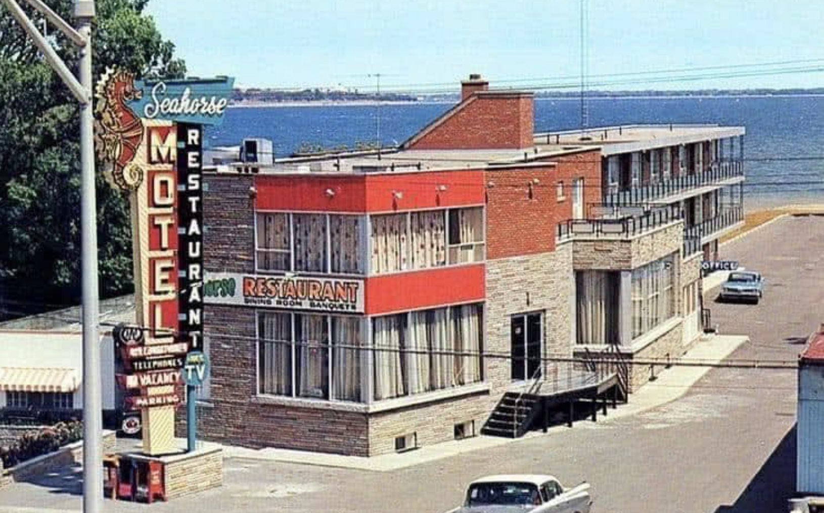 The Seahorse Motel on Lakeshore in the 1960s.