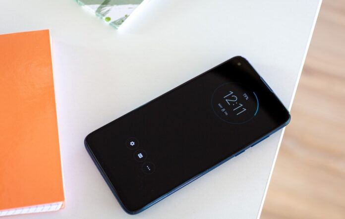 Black Screen: Moto G8 Power Lite Mobile Phone